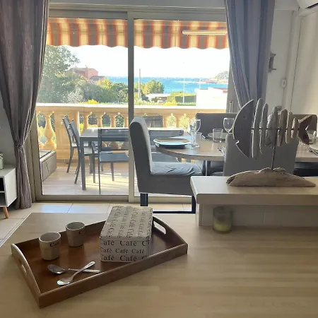 Appartement Face A La Plage Saint-Raphaël Exterior foto